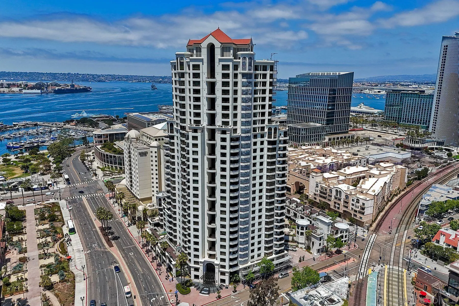 https://cdn.realtyfeed.com/cdn/127/250027957/d3ba6f892756f5eb02afbe1e8f3888d4.webp