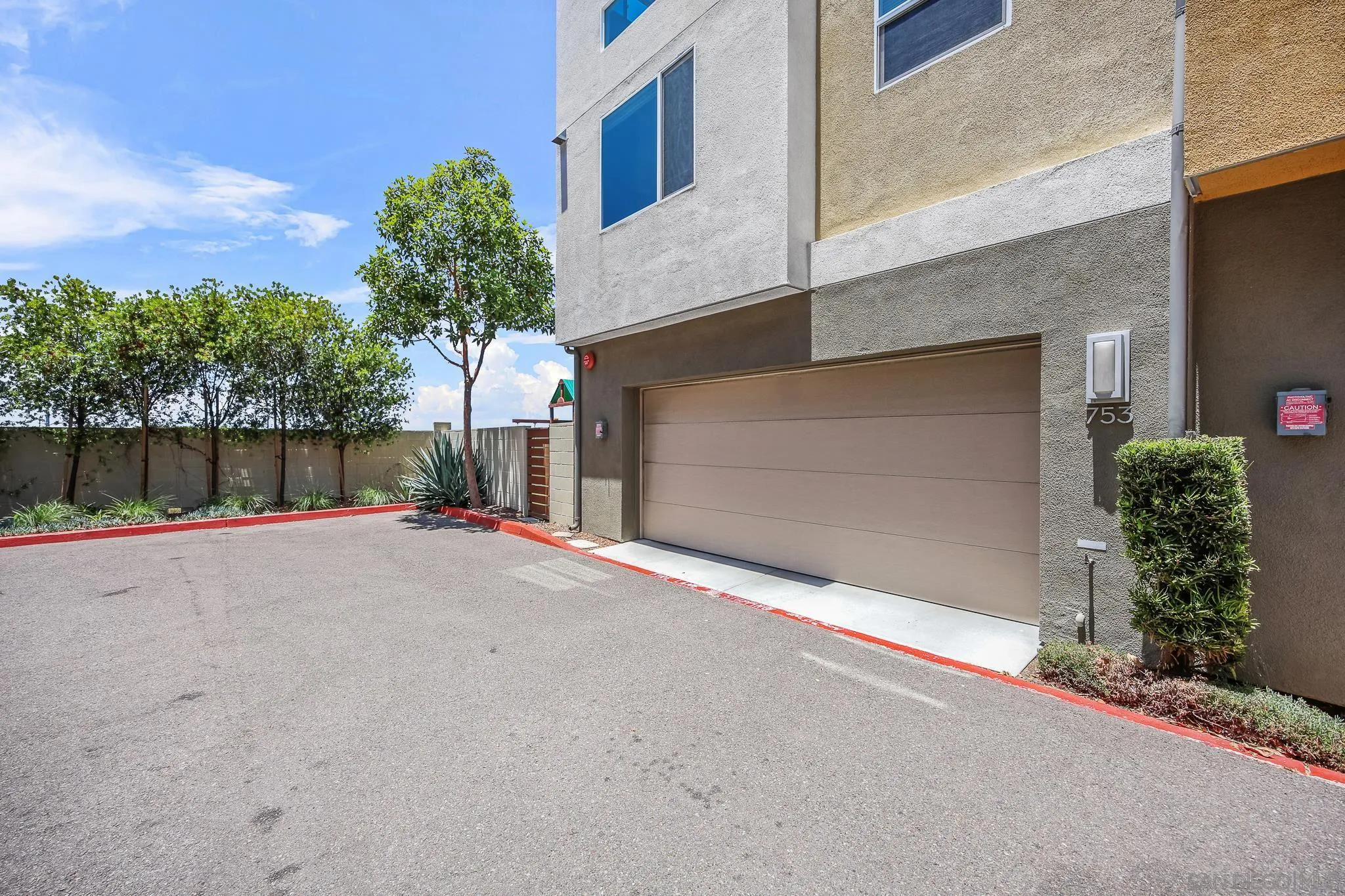 Photo #3: 250027960 Listing 