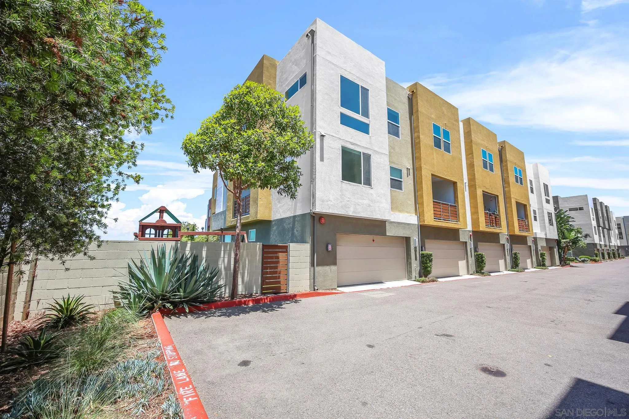 Photo #2: 250027960 Listing 