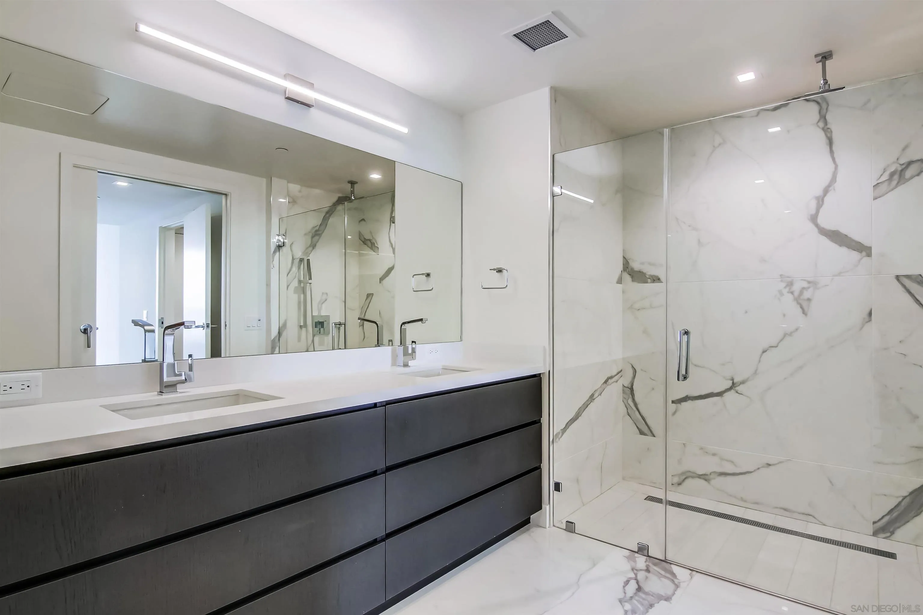 Photo #6: 250027964 Listing 