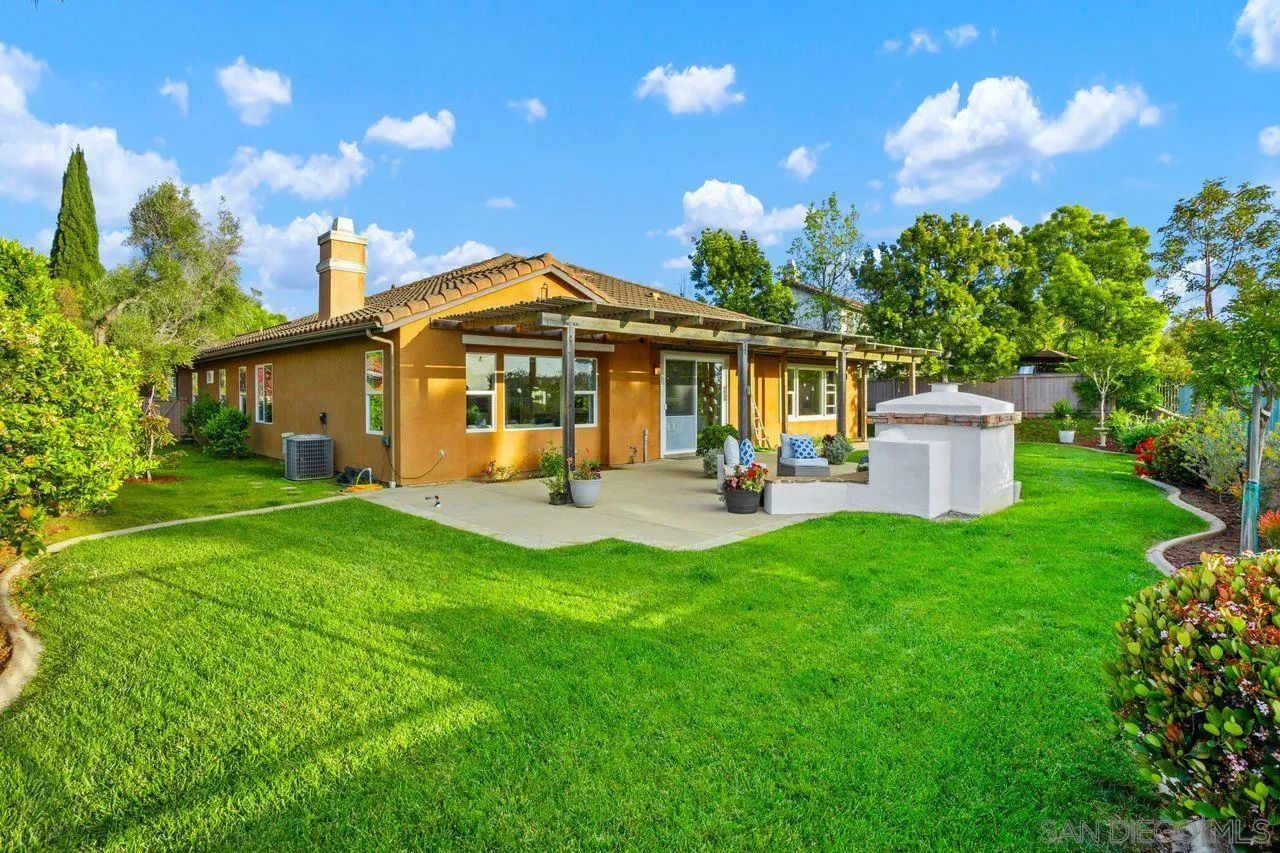 https://cdn.realtyfeed.com/cdn/127/250027989/aee9a99c8f646c24cd9af5cfd2d76b82.webp
