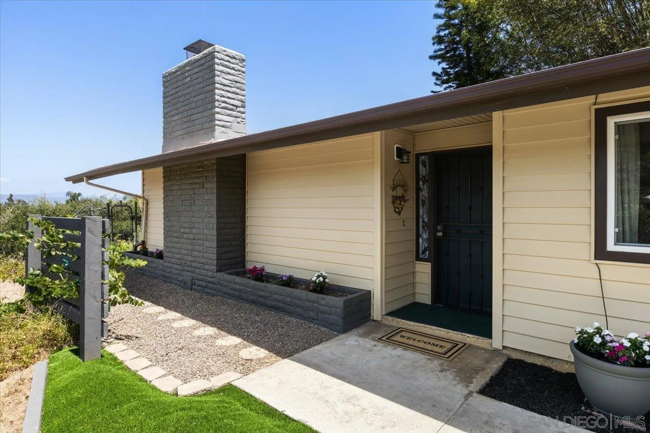 https://cdn.realtyfeed.com/cdn/127/250027996/15eee3ca6d0175da9d00d35f0894de5e.webp