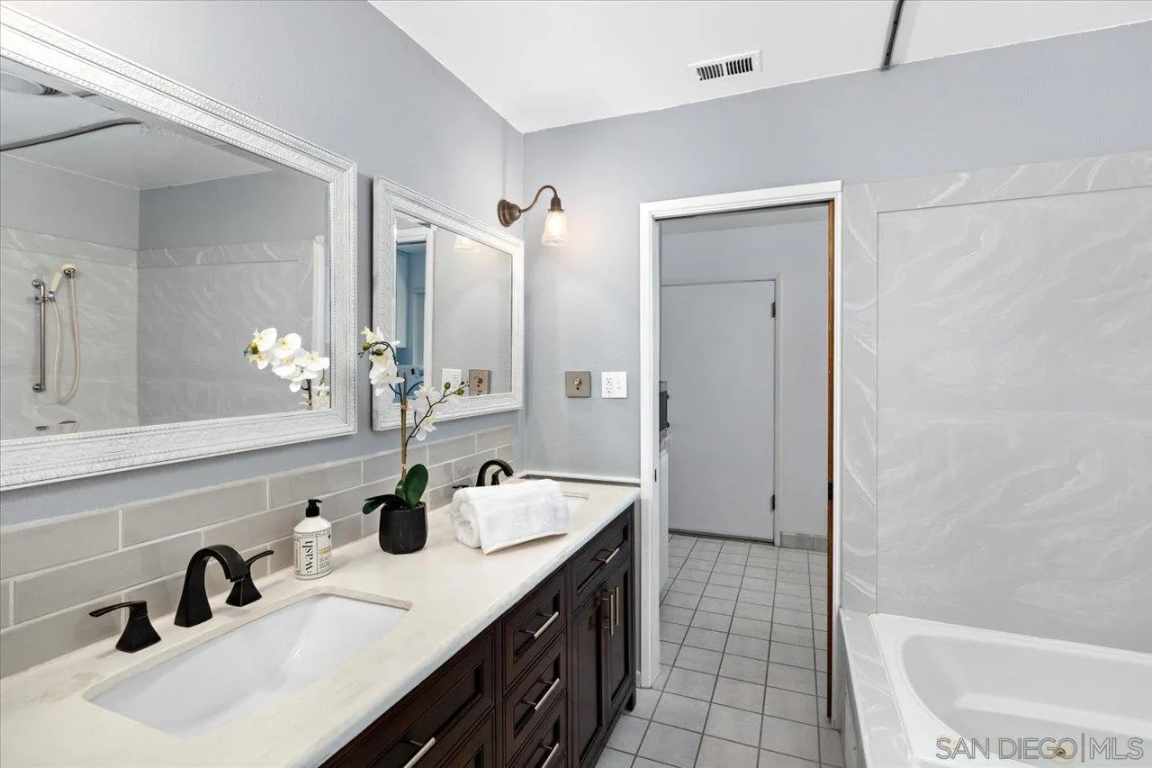 https://cdn.realtyfeed.com/cdn/127/250027996/88249486642322a79e7b2f526ad96638.webp