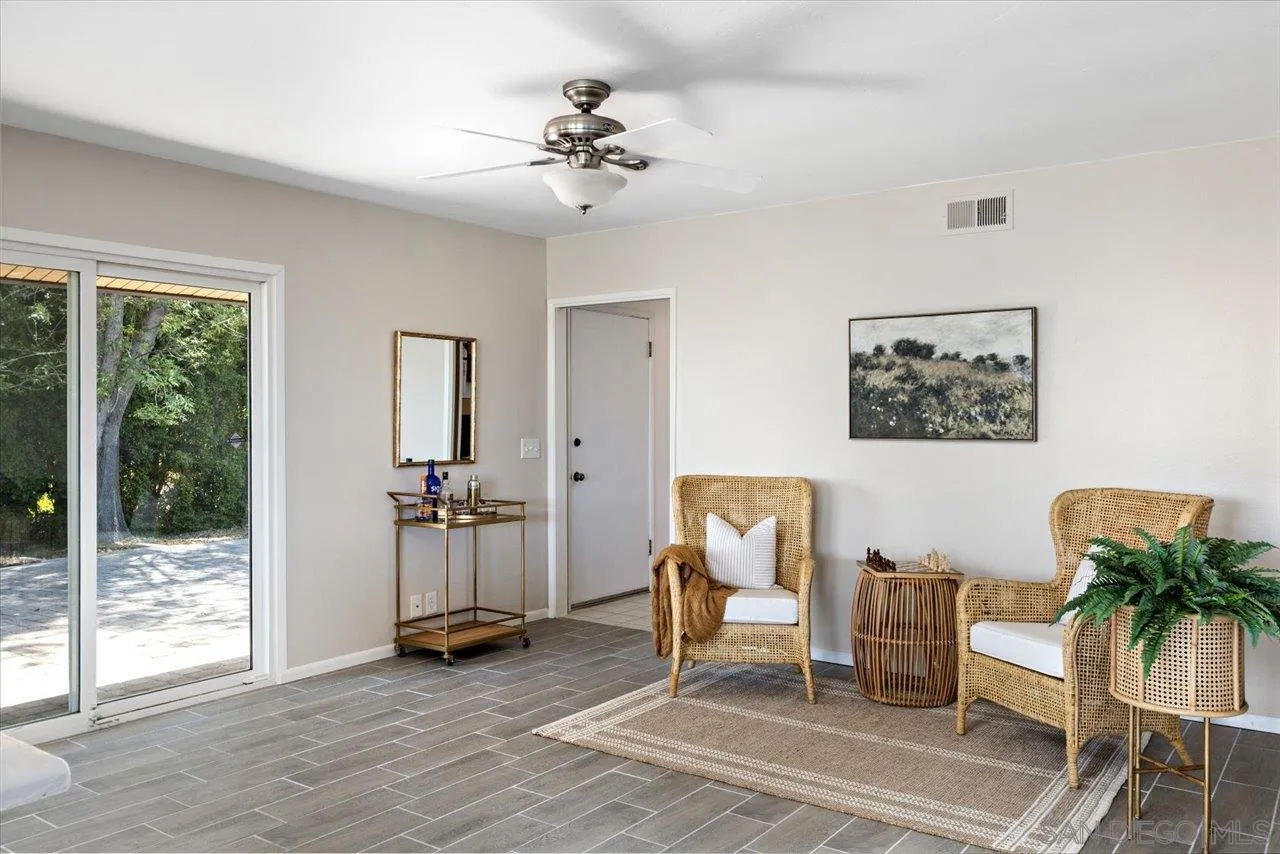 https://cdn.realtyfeed.com/cdn/127/250027996/ce99bf3c604e882d1a995168b9a1be58.webp
