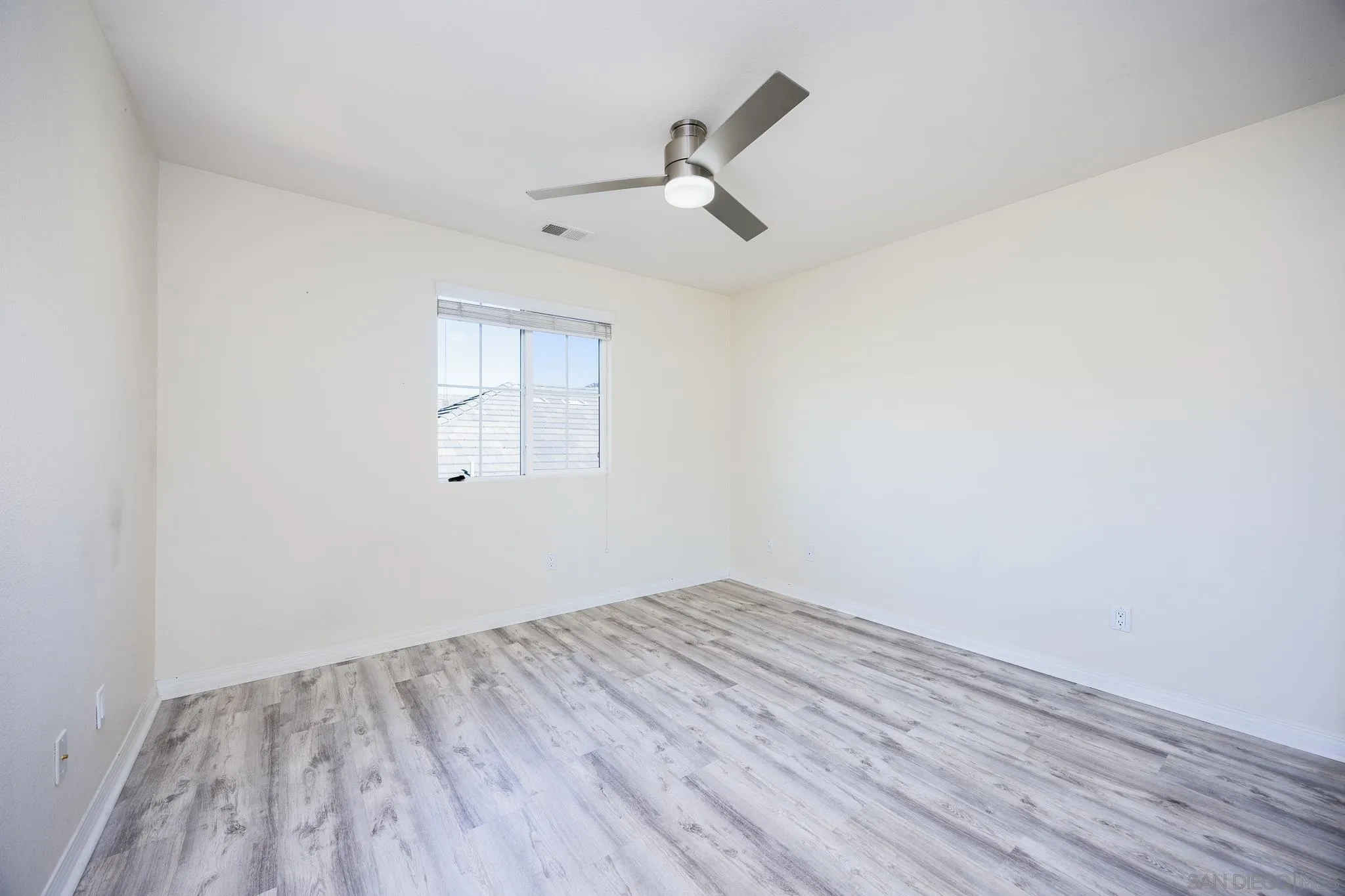 https://cdn.realtyfeed.com/cdn/127/250028002/04234776c727d91c2f8097fc9158010b.webp
