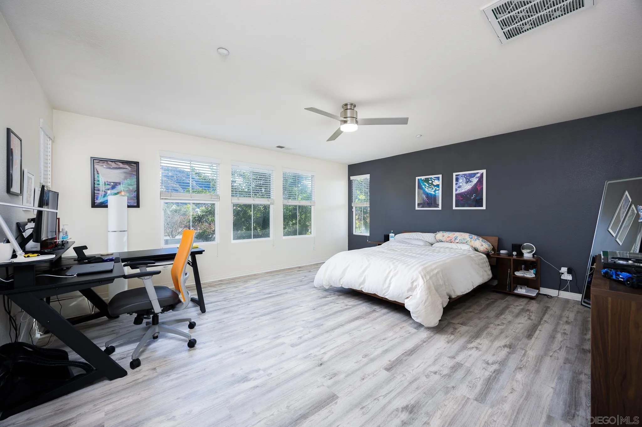 https://cdn.realtyfeed.com/cdn/127/250028002/53d9b4cff7ddd3eac3f7a620cb90a412.webp