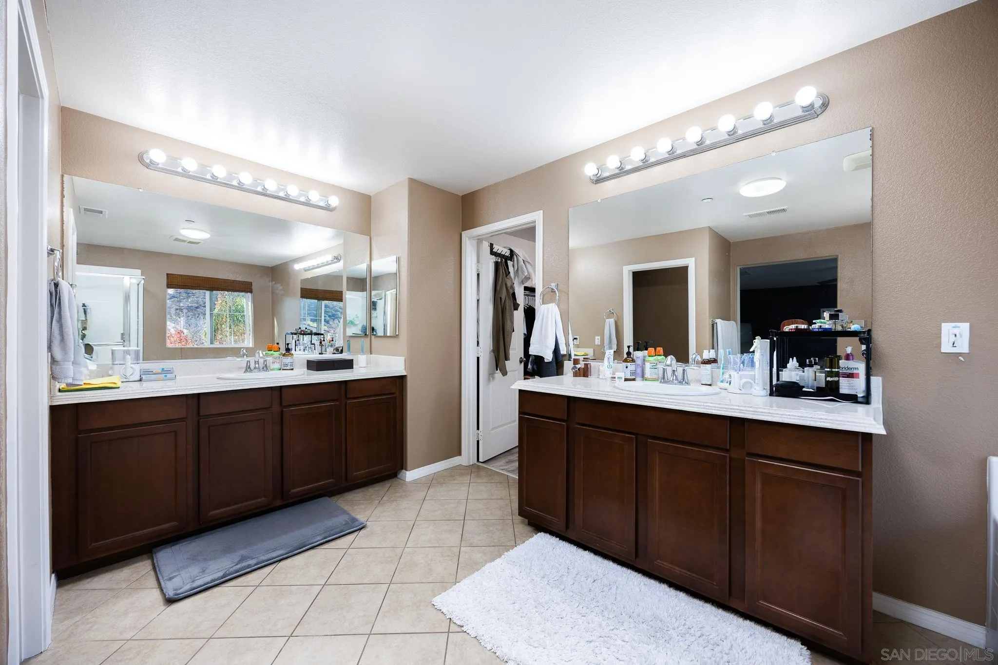 https://cdn.realtyfeed.com/cdn/127/250028002/96ad55a59def90ddd52fdec185a5729a.webp