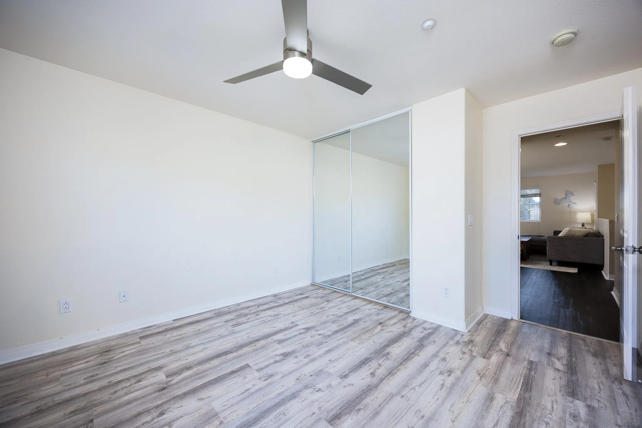 https://cdn.realtyfeed.com/cdn/127/250028002/9b03059e5ef698b0ea038f07b401c499.webp