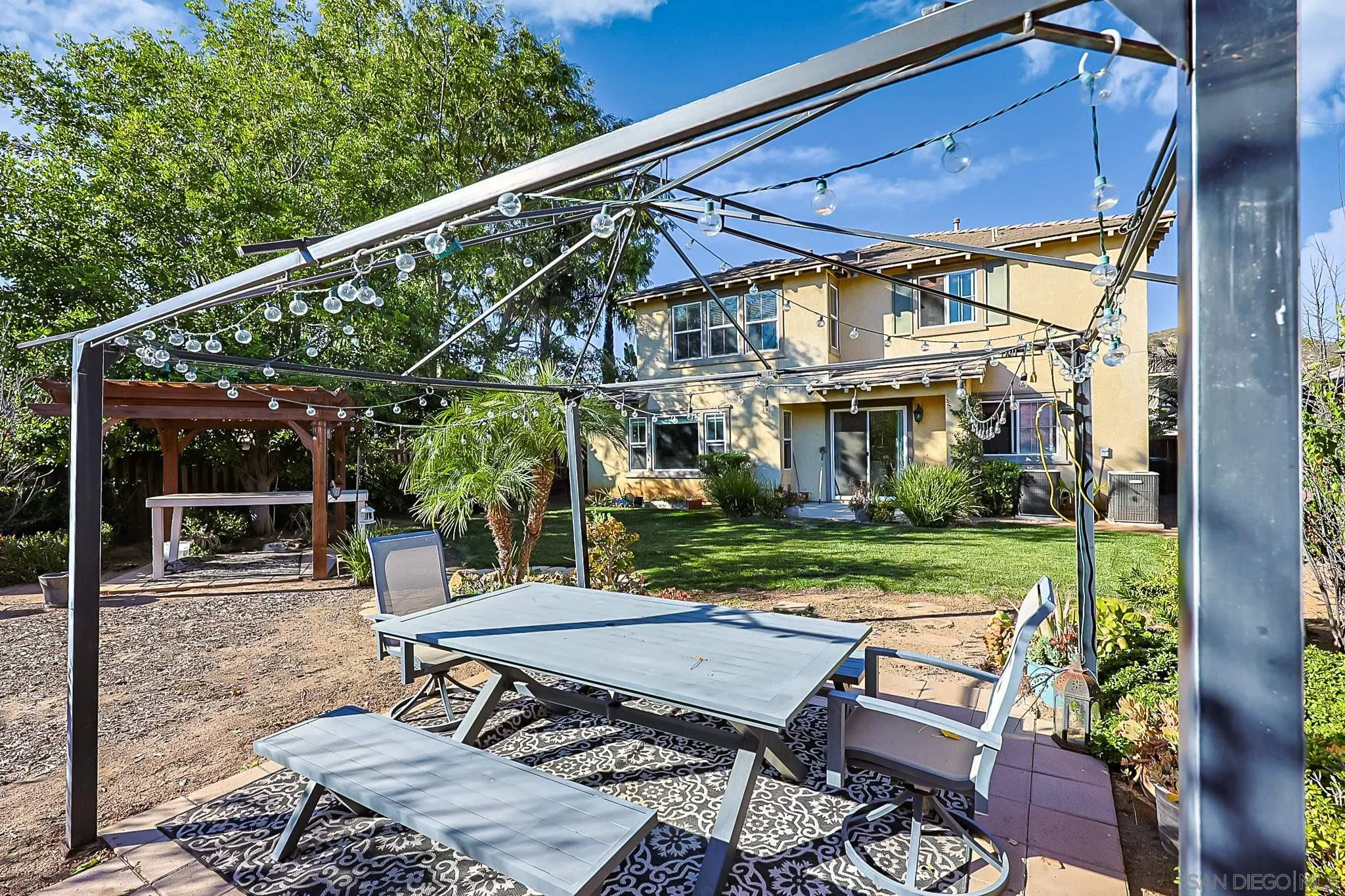 https://cdn.realtyfeed.com/cdn/127/250028002/a4f4763e5405c1af1146aa549702ed60.webp