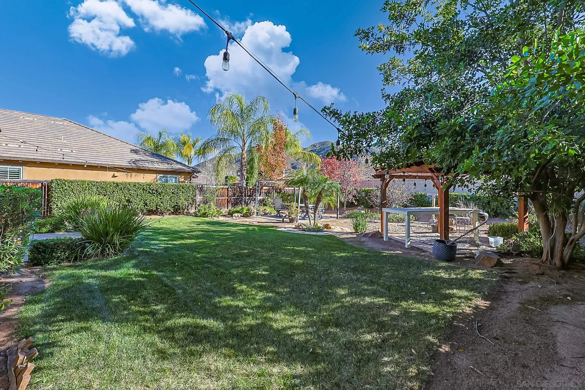 https://cdn.realtyfeed.com/cdn/127/250028002/c0ee9dd00be4fbe300bff80133d48ab8.webp