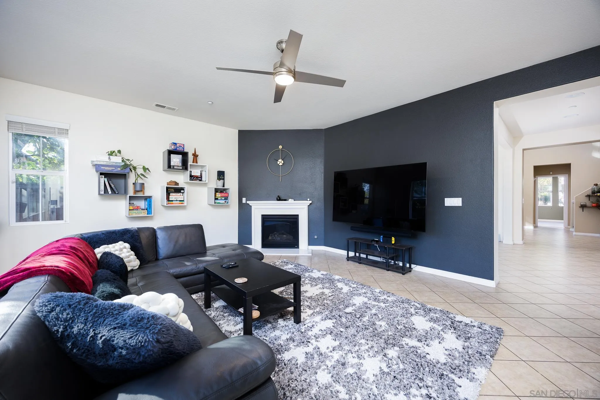 https://cdn.realtyfeed.com/cdn/127/250028002/cf14b8bfac4cfff18dc82ff822e9853f.webp