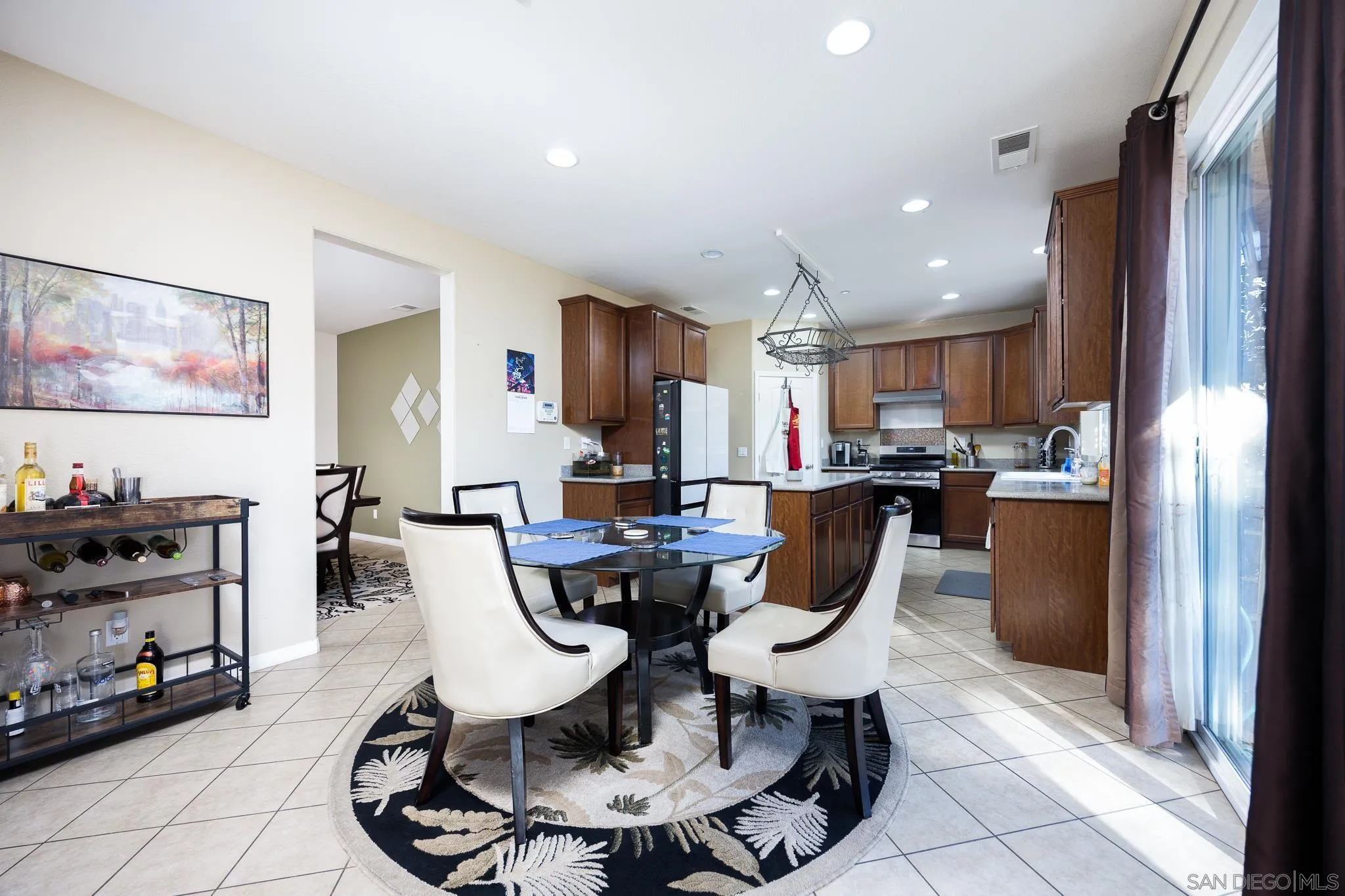 https://cdn.realtyfeed.com/cdn/127/250028002/d506c40ddcba5c351c3750c623a87338.webp