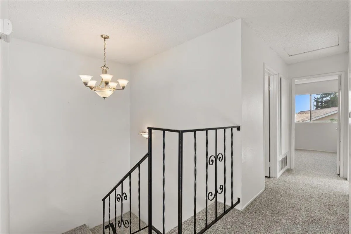 https://cdn.realtyfeed.com/cdn/127/250028032/114f0fdacece6f5e0d639daaaedb60a7.webp