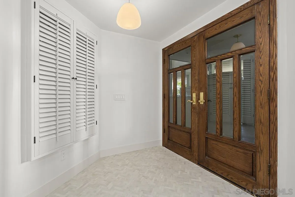 Photo #8: 250028058 Listing: Photo #8