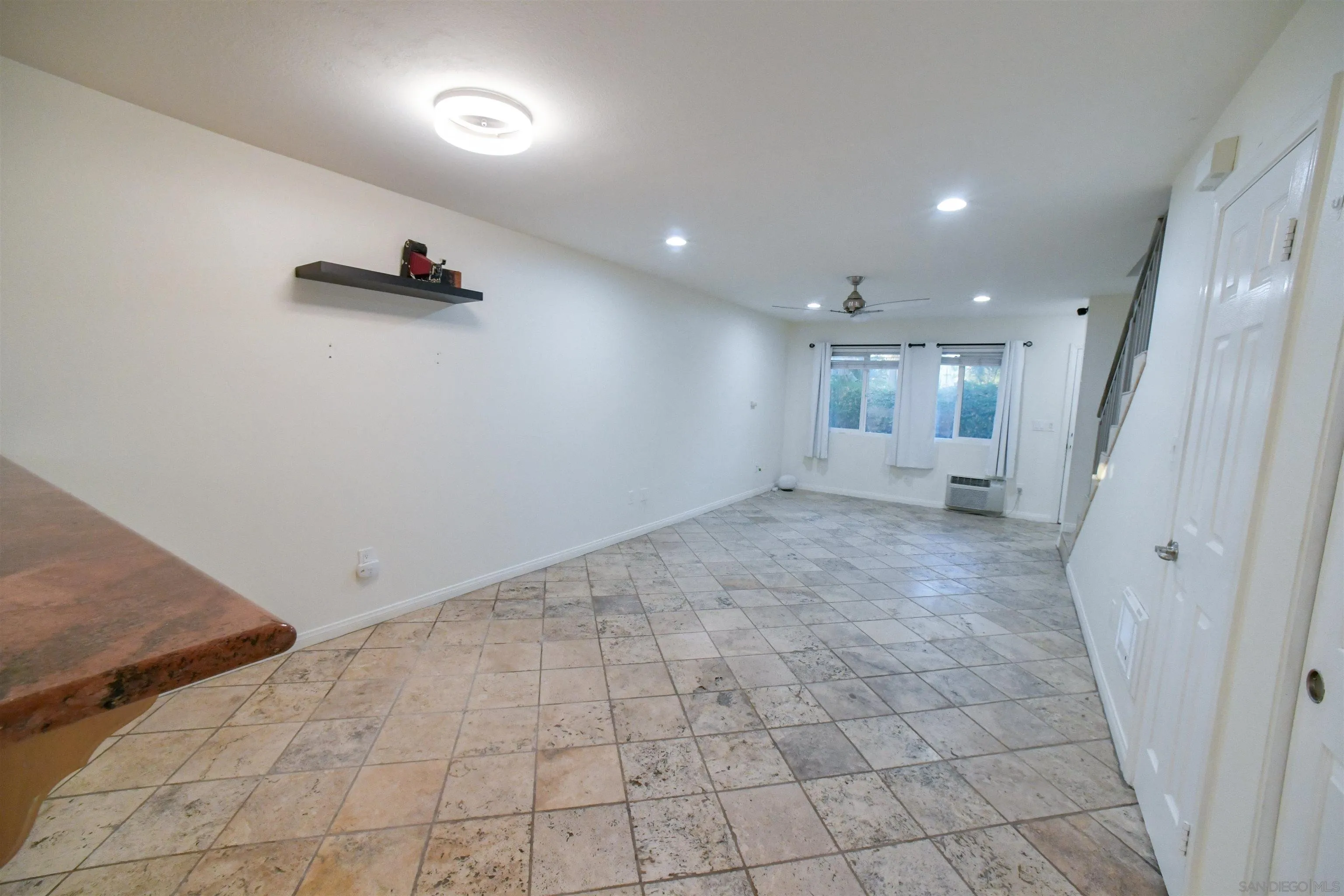 https://cdn.realtyfeed.com/cdn/127/250028060/36c59af87fdf8bc0b3e29aebd404c58e.webp