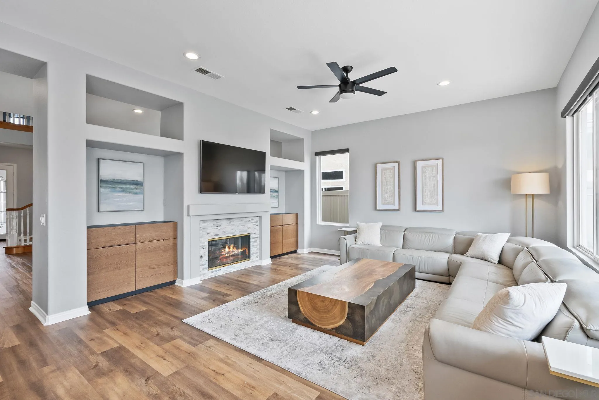 https://cdn.realtyfeed.com/cdn/127/250028073/1bb36d91f44b09e847155b63d678968a.webp