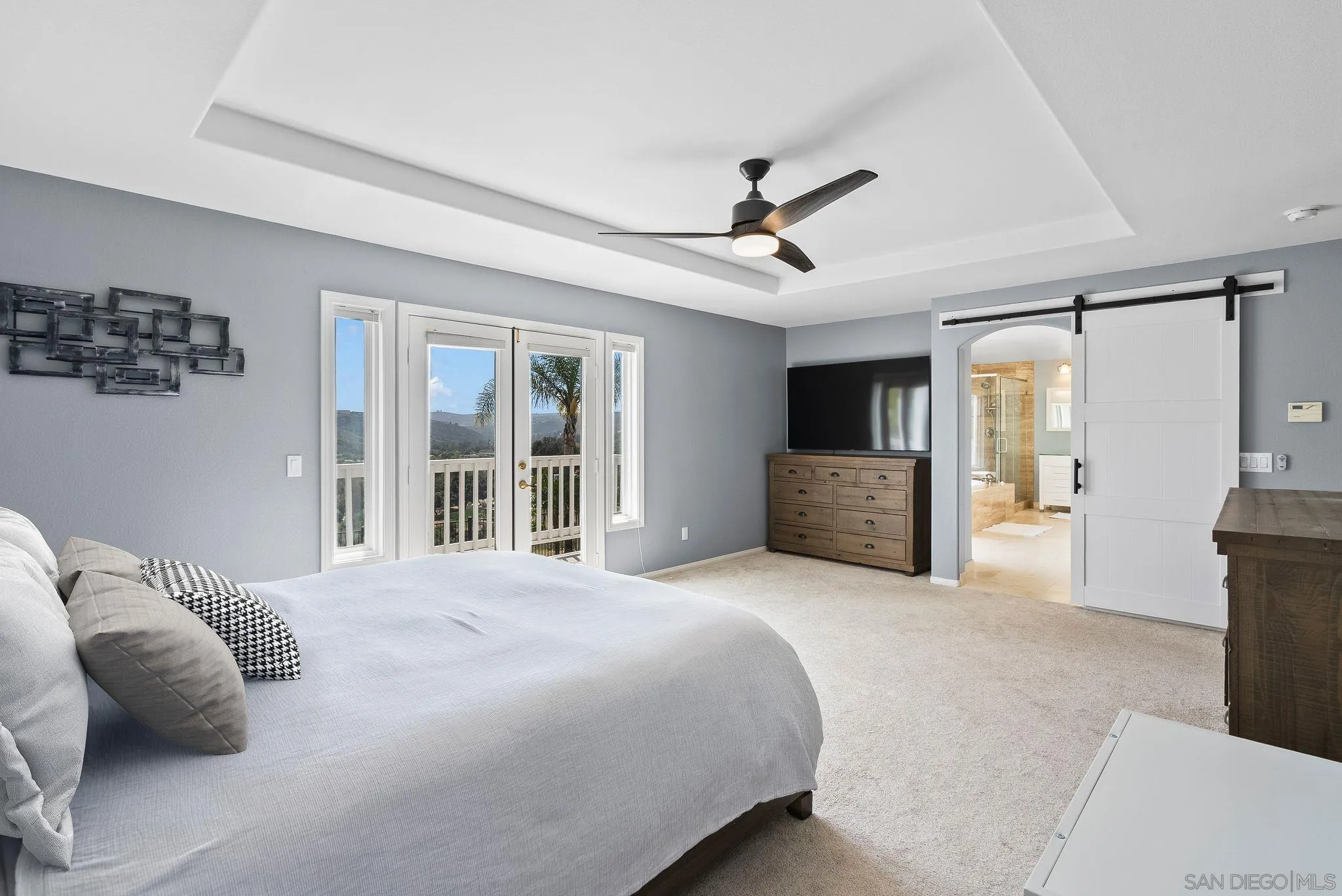 https://cdn.realtyfeed.com/cdn/127/250028073/8f2fc376430a19f97dff8ff972b7992d.webp