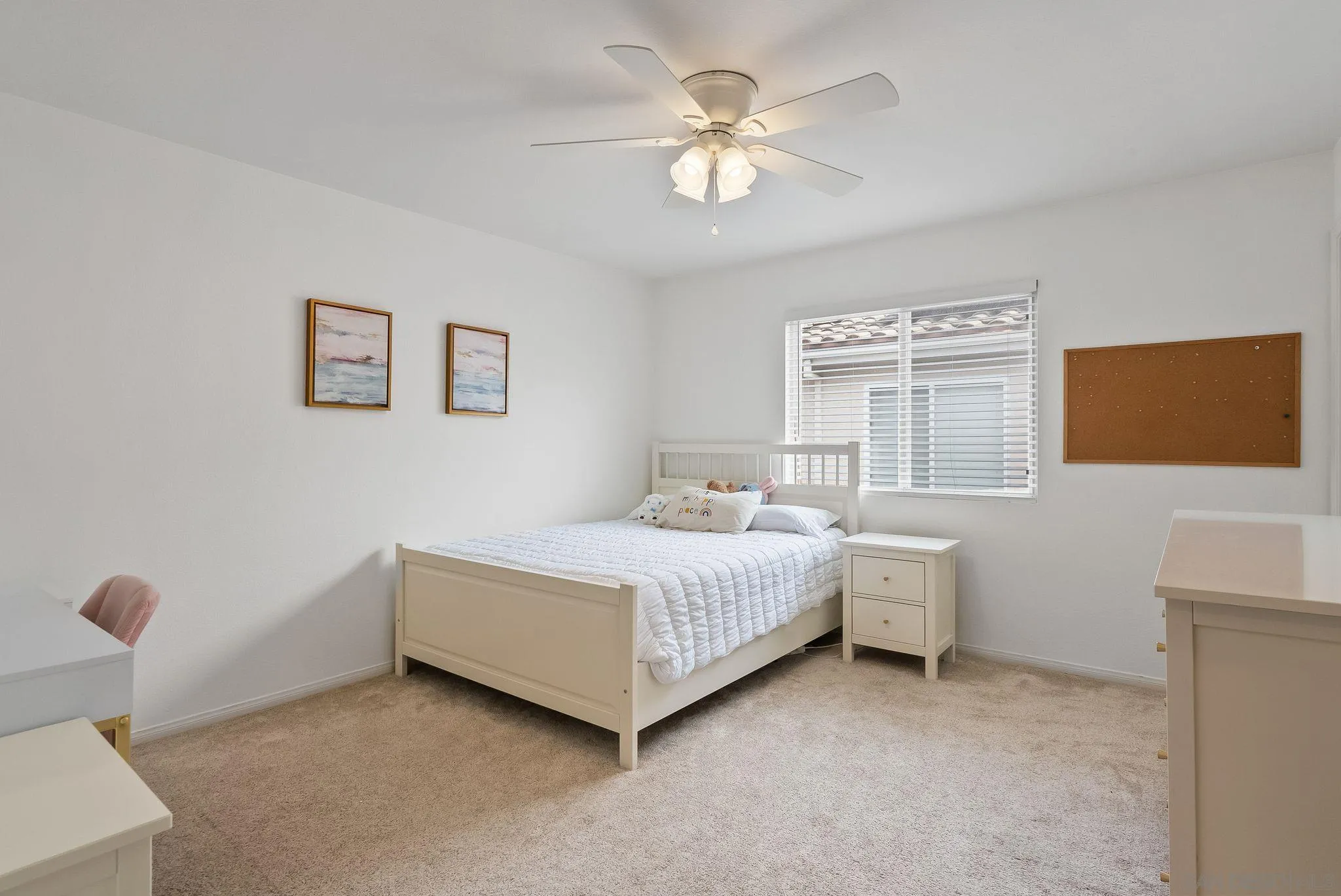 https://cdn.realtyfeed.com/cdn/127/250028073/9c20bc6c14e2b8121dcd0f069ceadbce.webp
