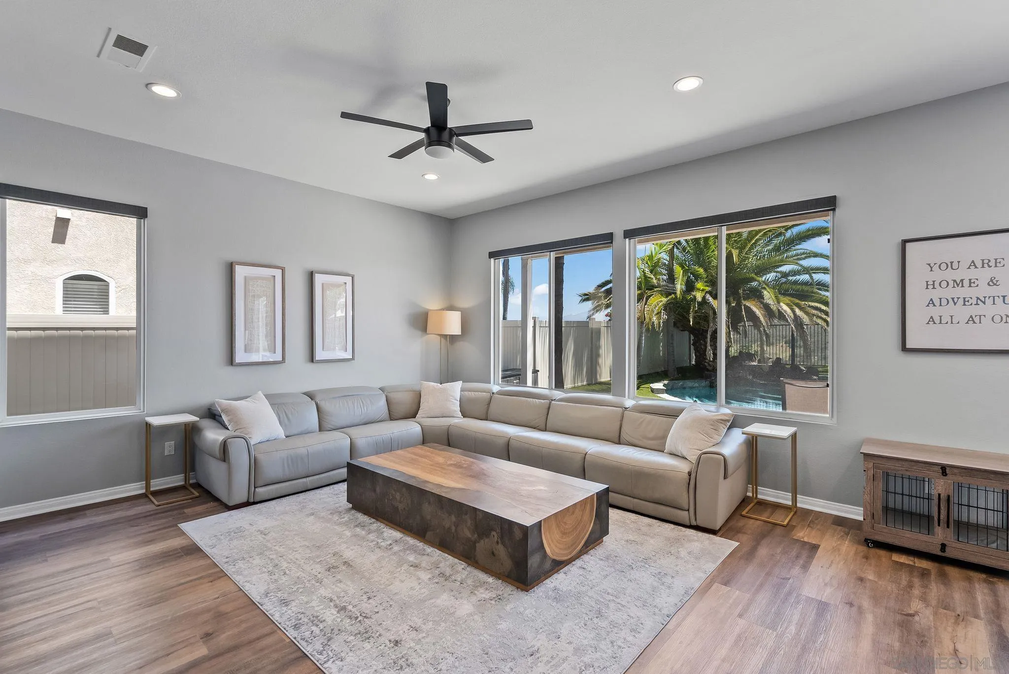 https://cdn.realtyfeed.com/cdn/127/250028073/c048152d7da3556bc87a82f0c16946f2.webp