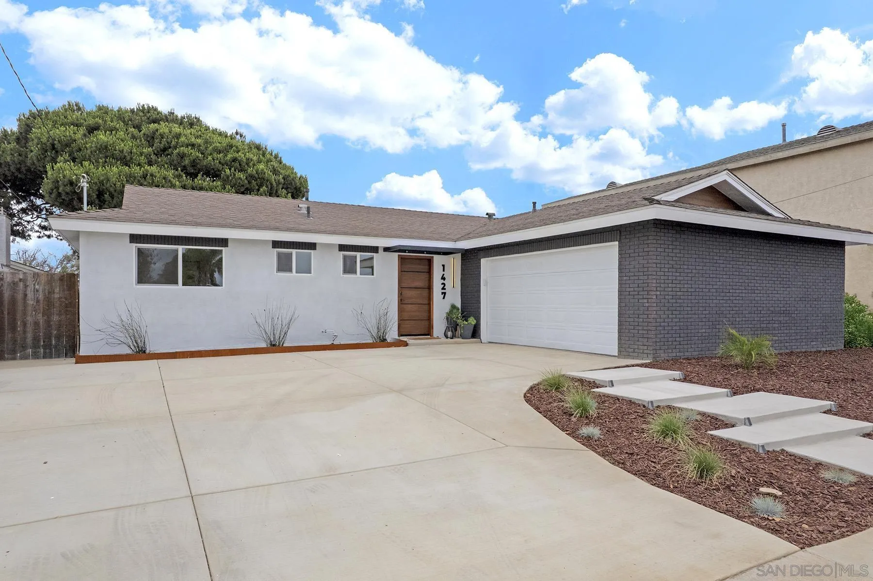 https://cdn.realtyfeed.com/cdn/127/250028080/1514c809e663ae685c488b15c9bfc197.webp