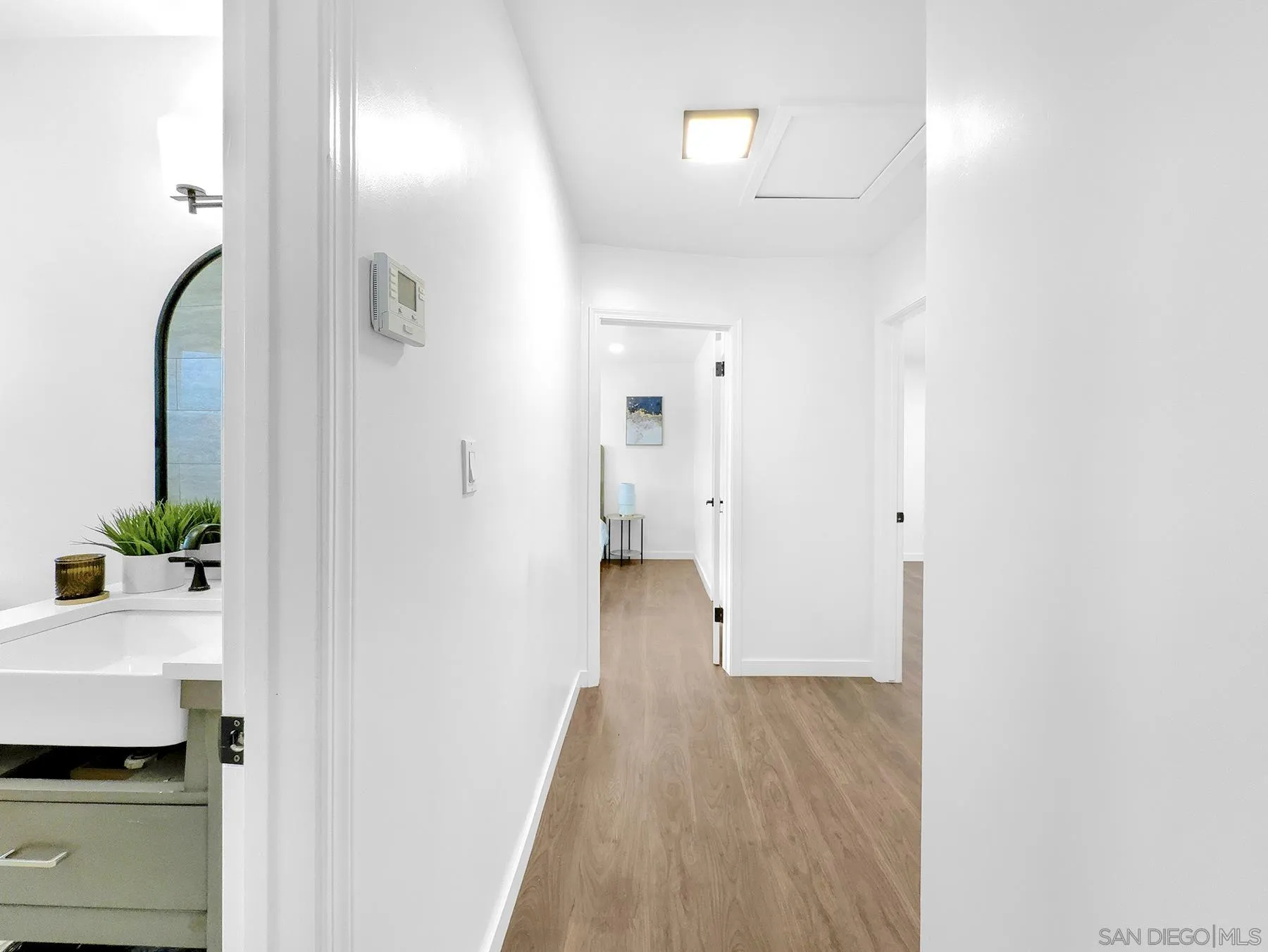 https://cdn.realtyfeed.com/cdn/127/250028080/4064361d9194207cabee37a38d0cff56.webp