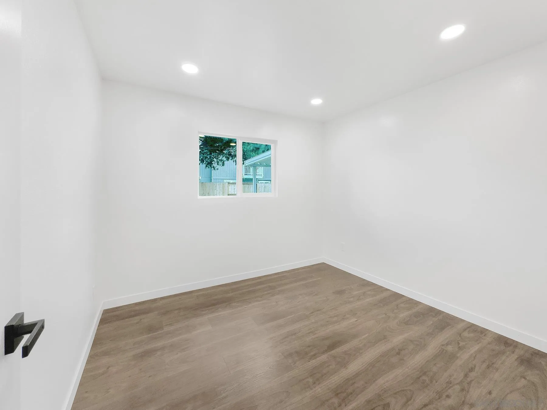 https://cdn.realtyfeed.com/cdn/127/250028080/6fe307e61ccb087137dcbd7890376c44.webp