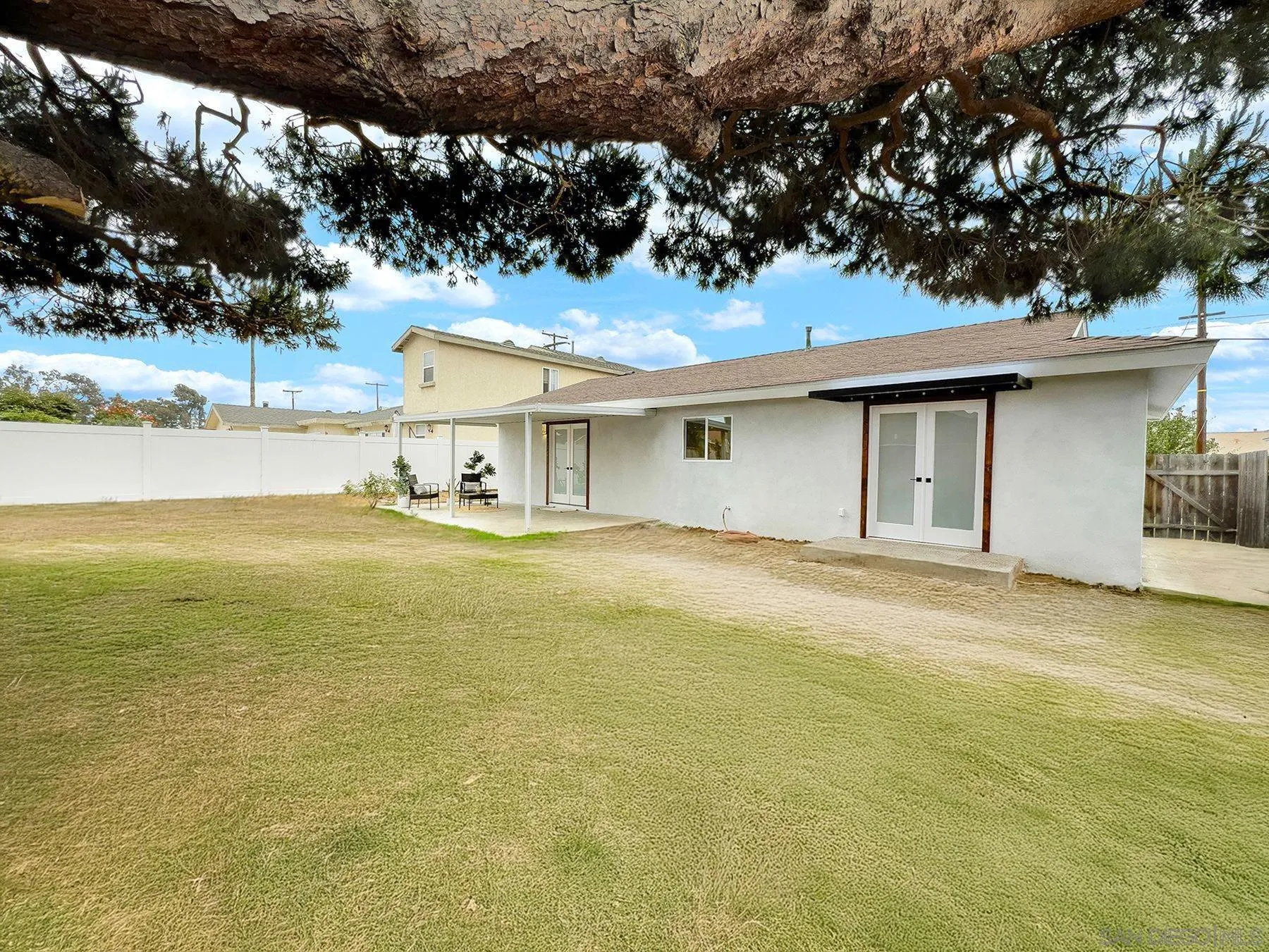 https://cdn.realtyfeed.com/cdn/127/250028080/8867cbe4f18c66700382183f088384b6.webp