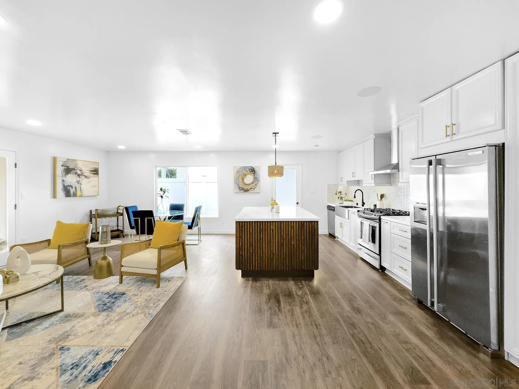 https://cdn.realtyfeed.com/cdn/127/250028080/ec39d1d488c8196c8b21c5c76eb2d377.webp