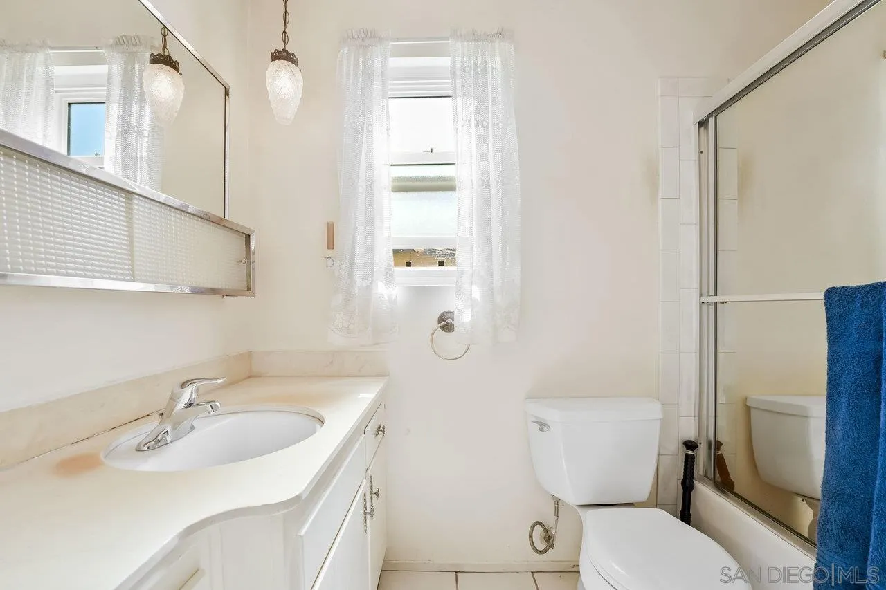 https://cdn.realtyfeed.com/cdn/127/250028083/105b78171abd48ba78141f34f4246bae.webp