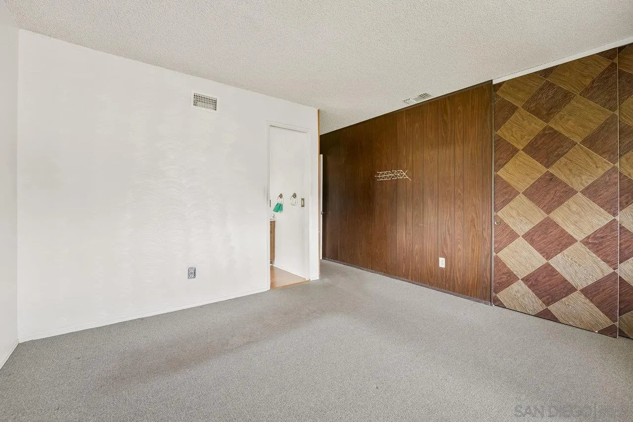 https://cdn.realtyfeed.com/cdn/127/250028083/7e4c812730b65e97675a8617833a12b0.webp