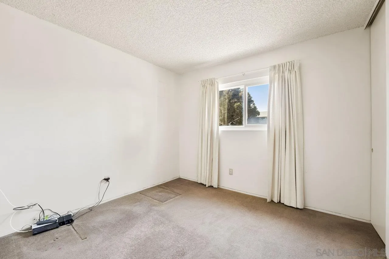 https://cdn.realtyfeed.com/cdn/127/250028083/b73d3f696c21c2a78c927148e2c61db9.webp