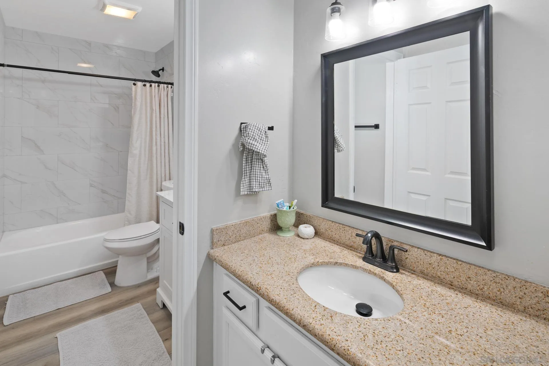 Photo #15: 250028085 Listing: Photo #15