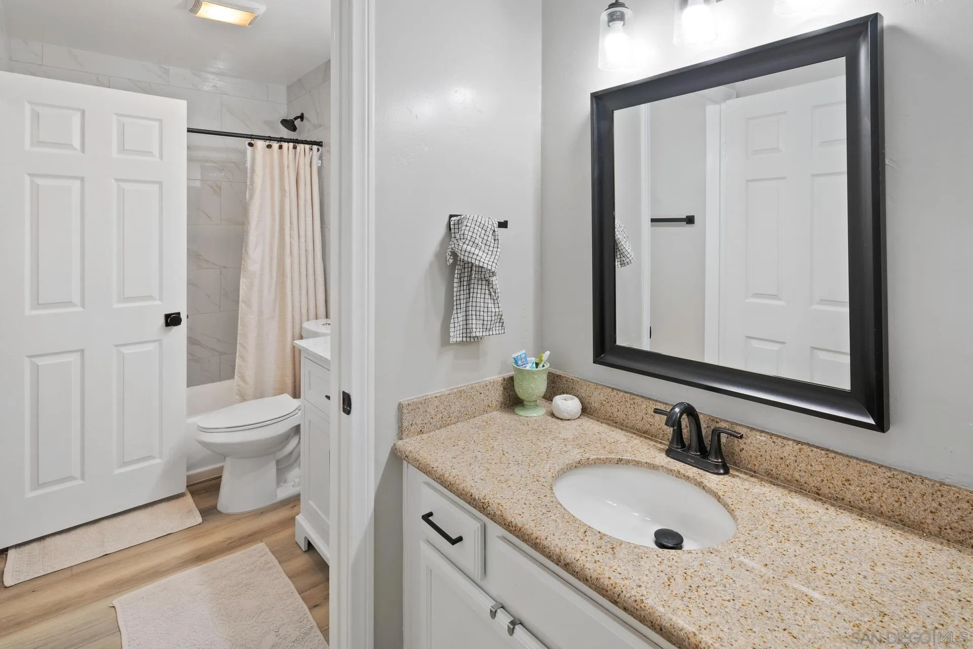Photo #13: 250028085 Listing: Photo #13