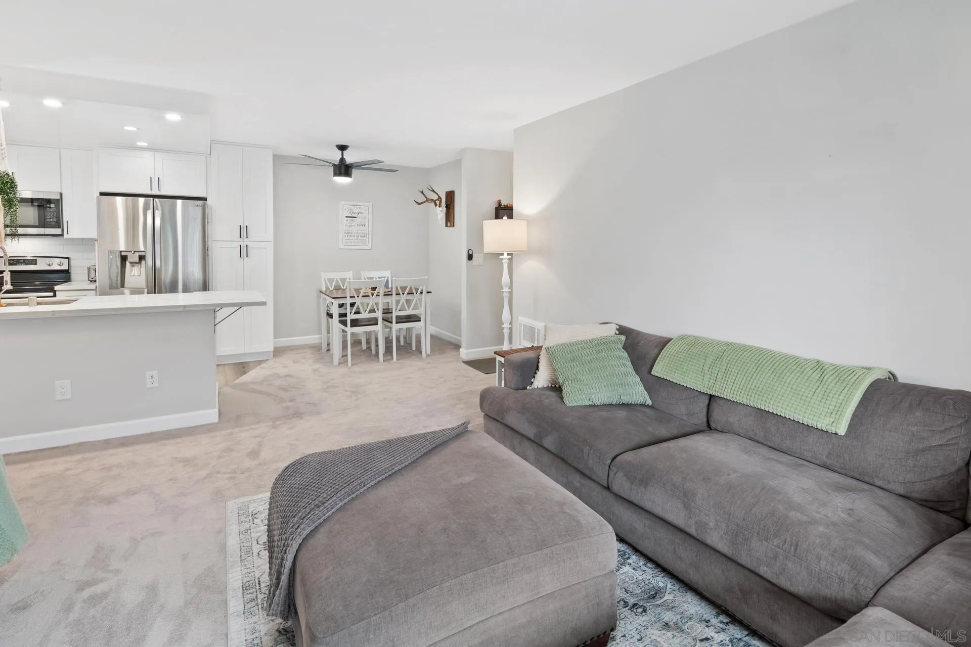 Photo #3: 250028085 Listing 