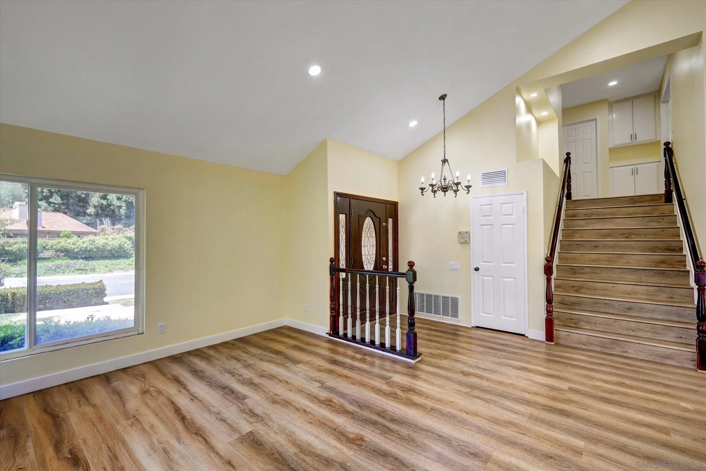 https://cdn.realtyfeed.com/cdn/127/250028092/1a470df62aad5e32054e3a0a921ca1b0.webp