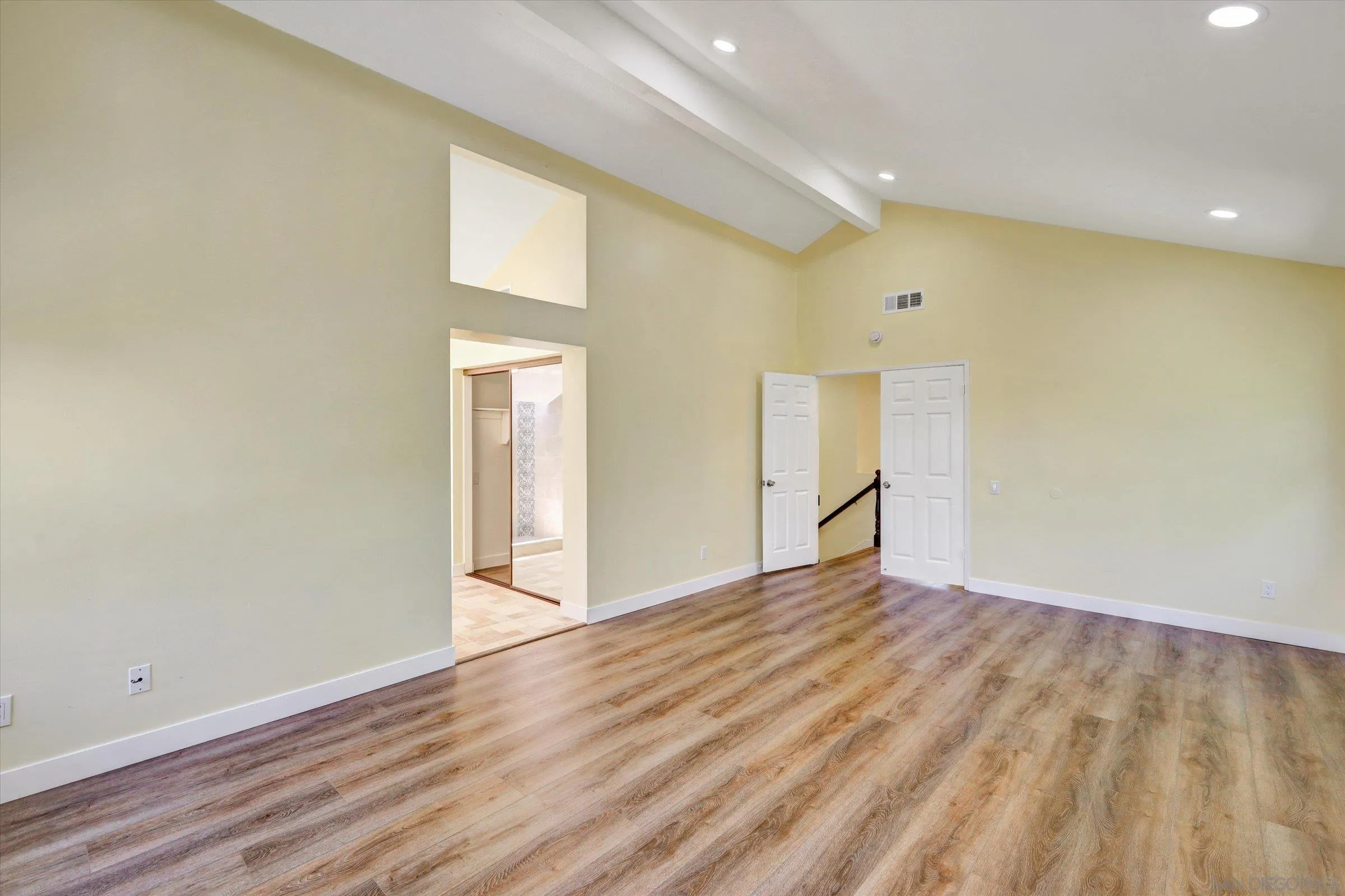 https://cdn.realtyfeed.com/cdn/127/250028092/3df5b1cd875e9ad851905dfbb0c42737.webp