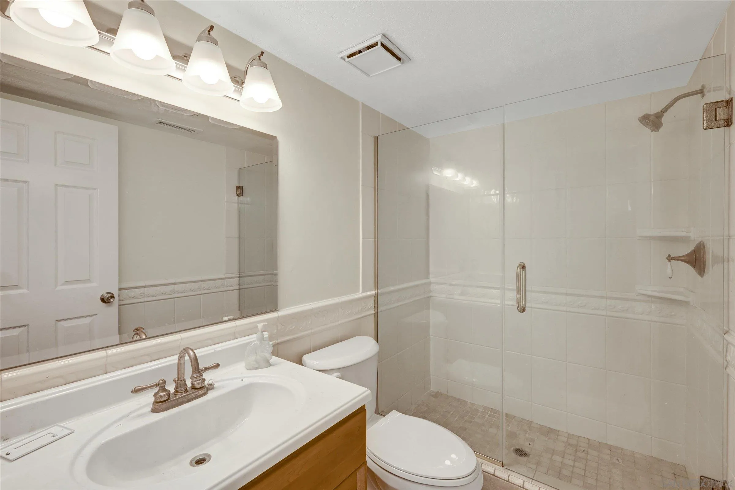 https://cdn.realtyfeed.com/cdn/127/250028092/5b3ba57c197037a62710761f7bc94cff.webp