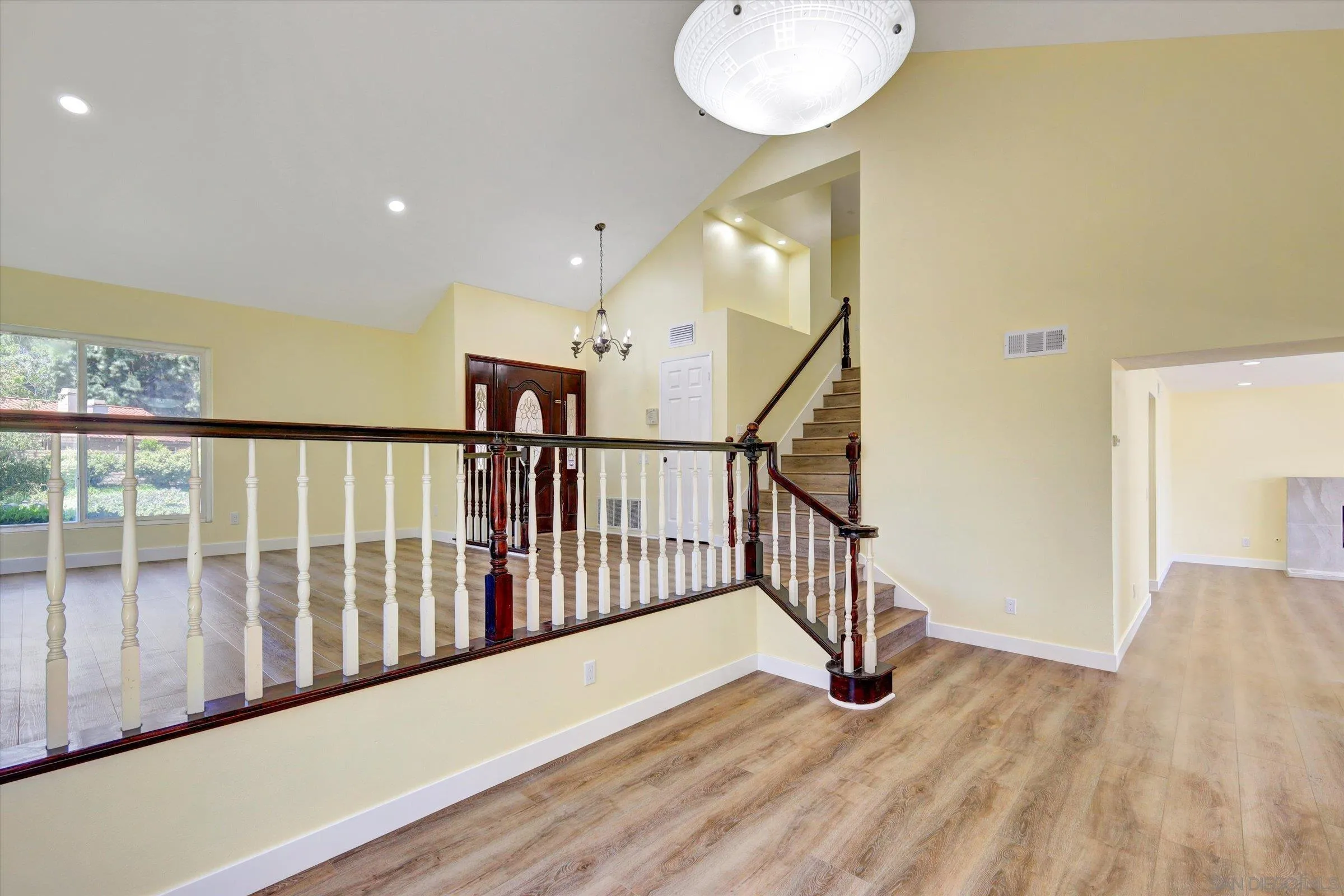https://cdn.realtyfeed.com/cdn/127/250028092/9a1650cc90319287a342bae50115d467.webp