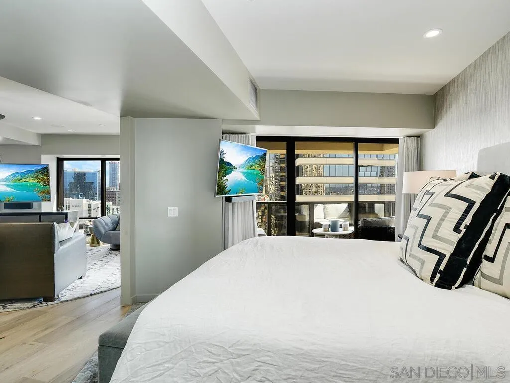 https://cdn.realtyfeed.com/cdn/127/250028115/1747a0b306d2c3b28cc0518c7392af75.webp