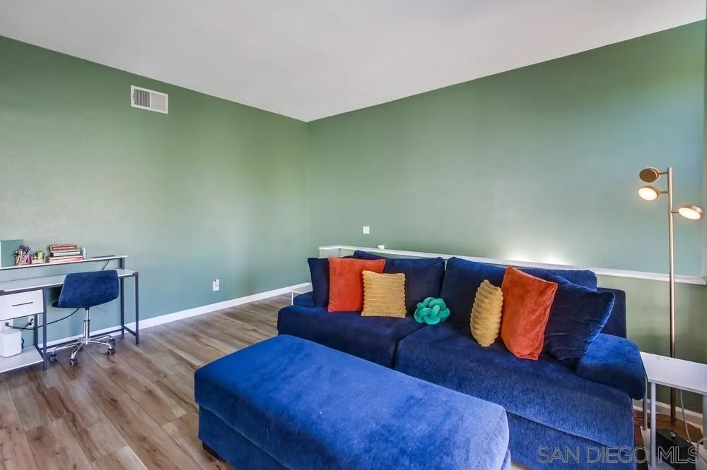 Photo #4: 250028117 Listing 