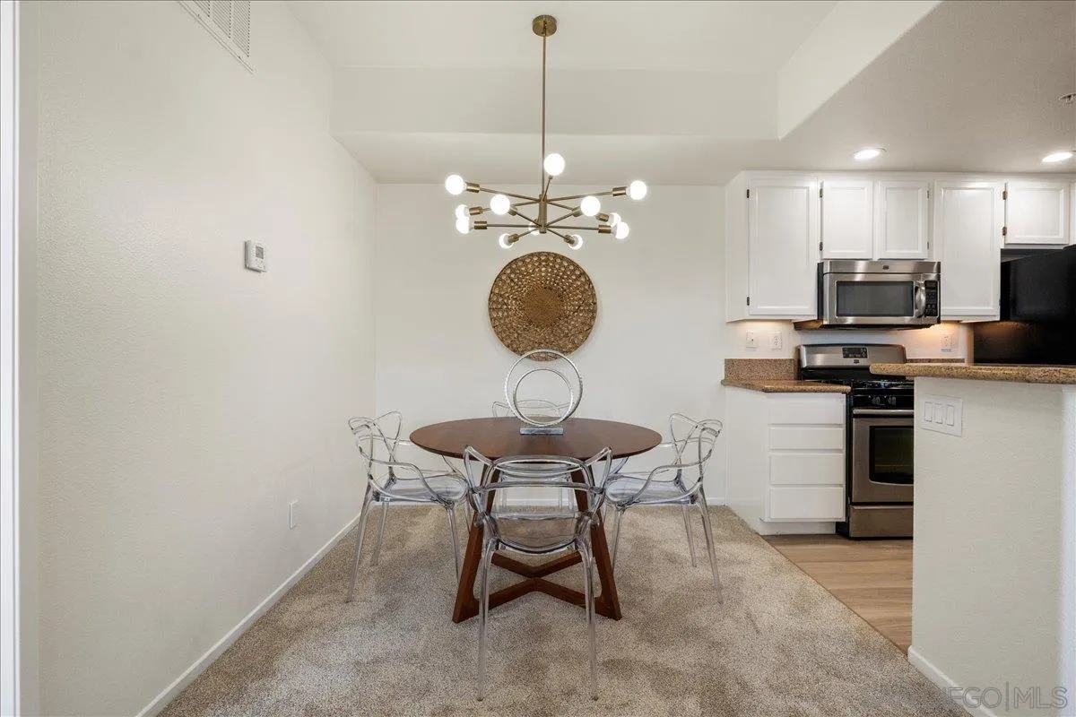 Photo #3: 250028125 Listing 