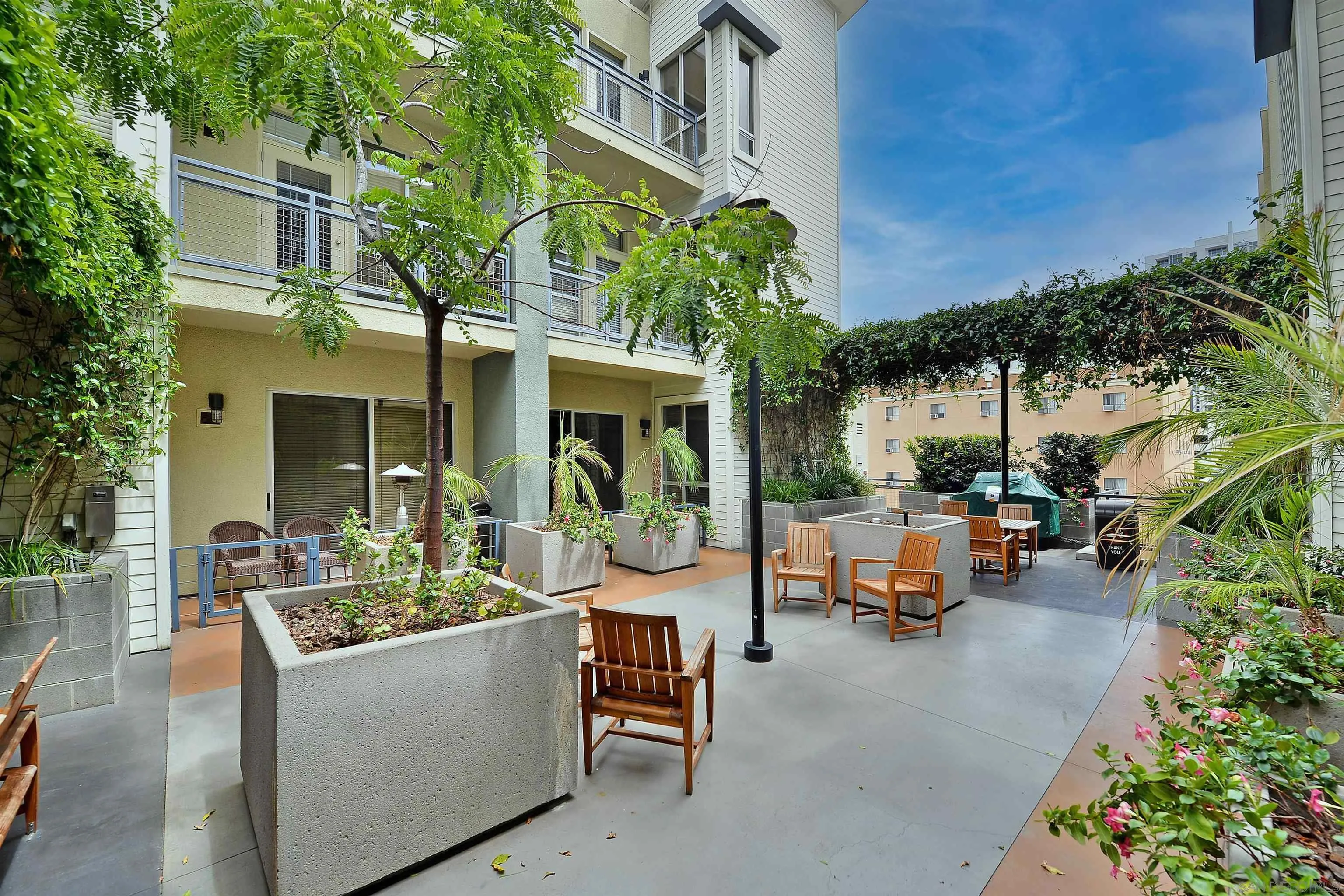 Photo #23: 250028136 Listing: Photo #23
