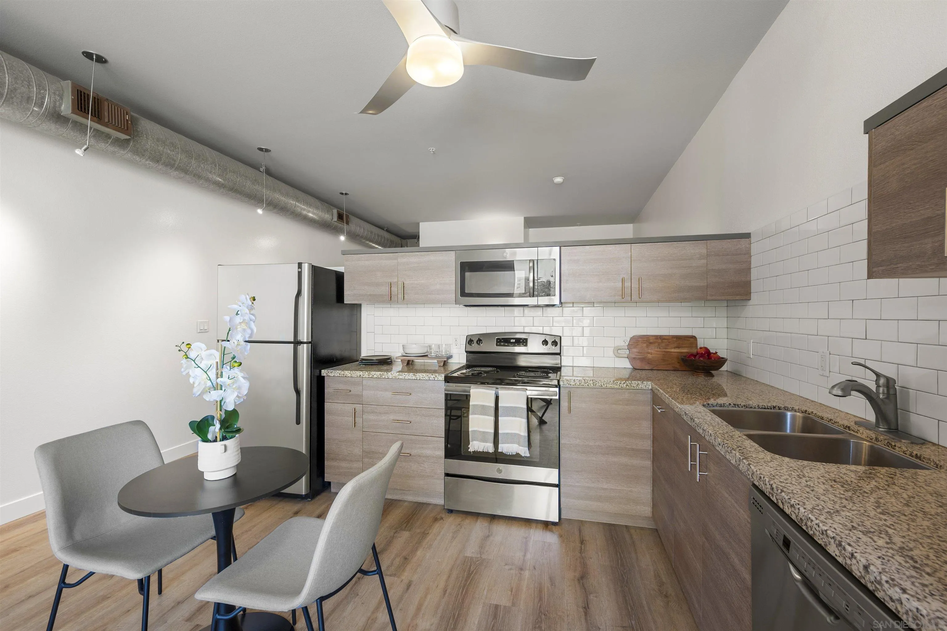 Photo #10: 250028136 Listing: Photo #10