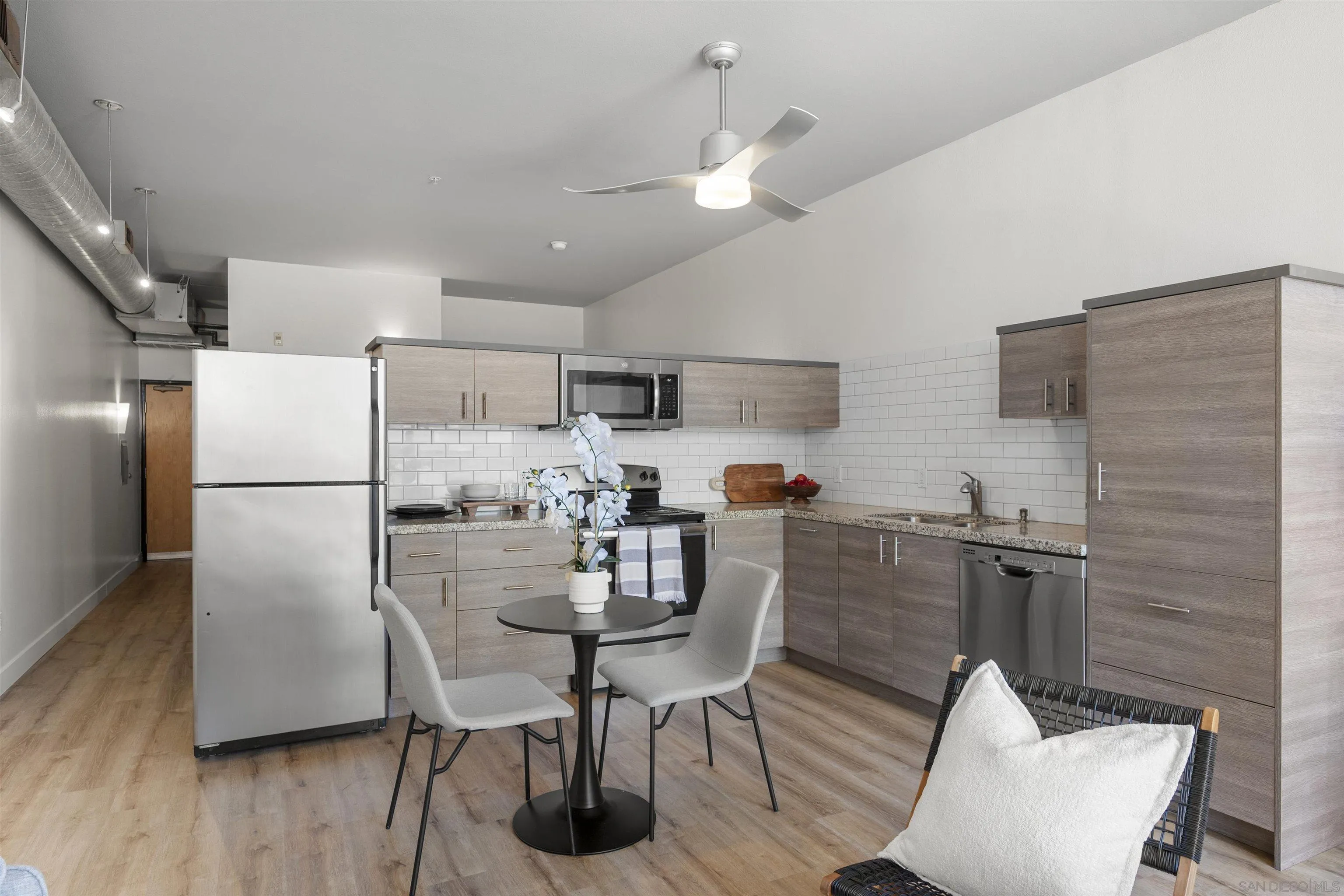 Photo #11: 250028136 Listing: Photo #11