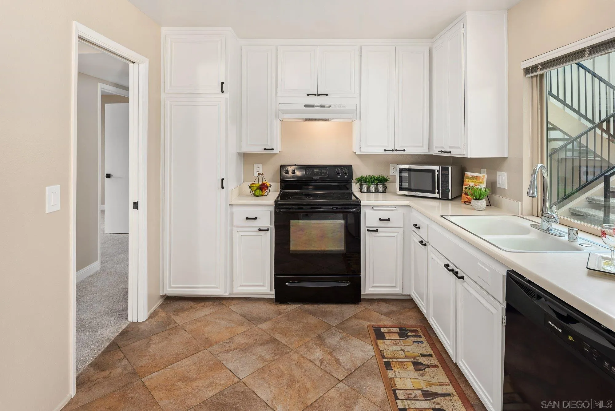 https://cdn.realtyfeed.com/cdn/127/250028190/1c9352176ac0259b3c1f032384345983.webp
