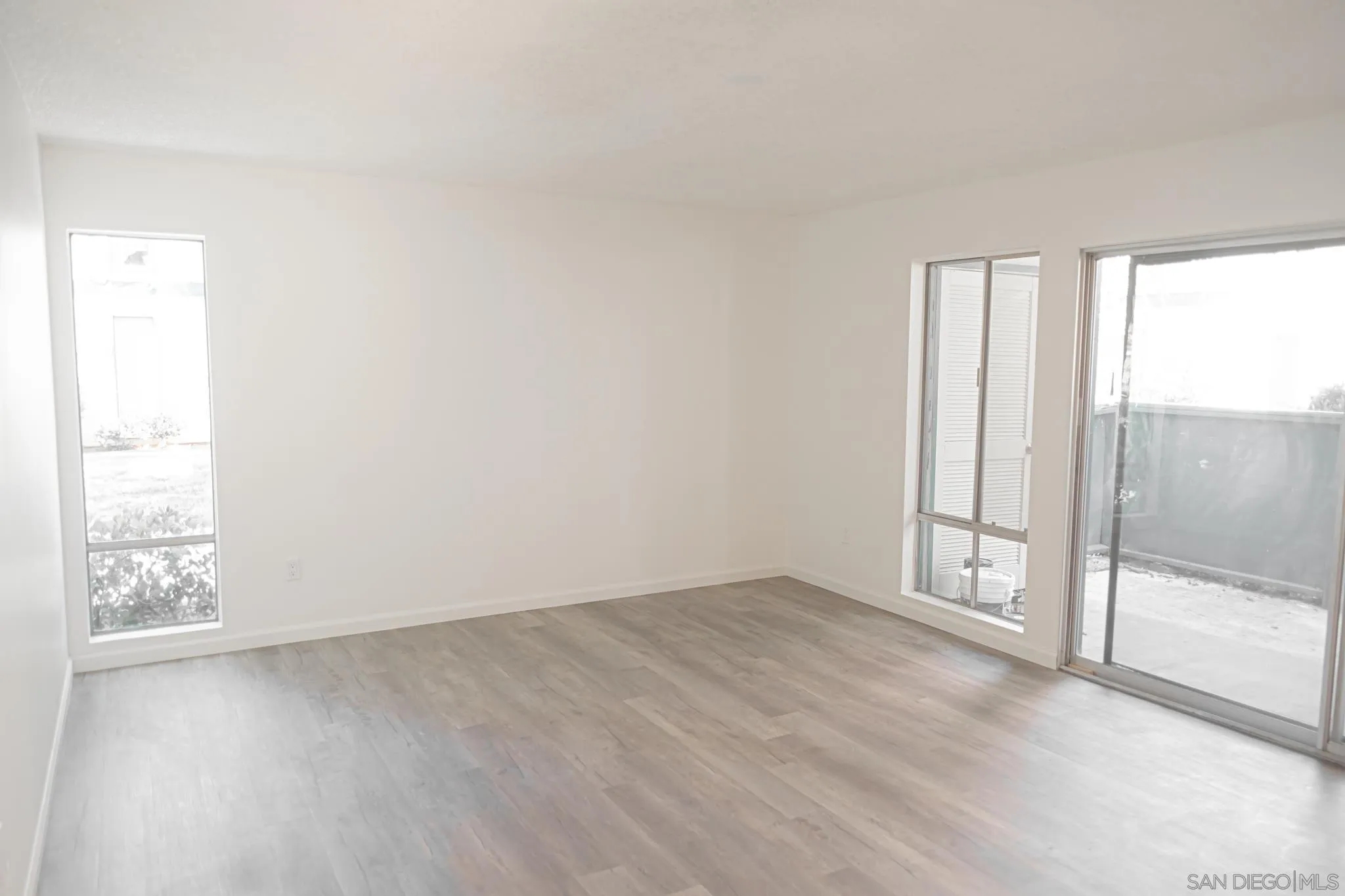 Photo #4: 250028191 Listing 