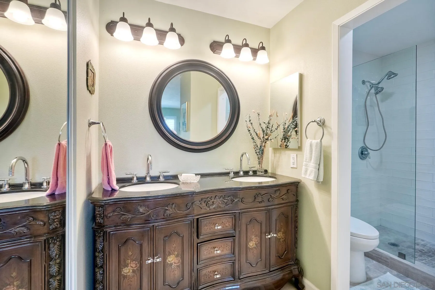 https://cdn.realtyfeed.com/cdn/127/250028193/6c028f66dc86df17e7d6a100ad2935f8.webp