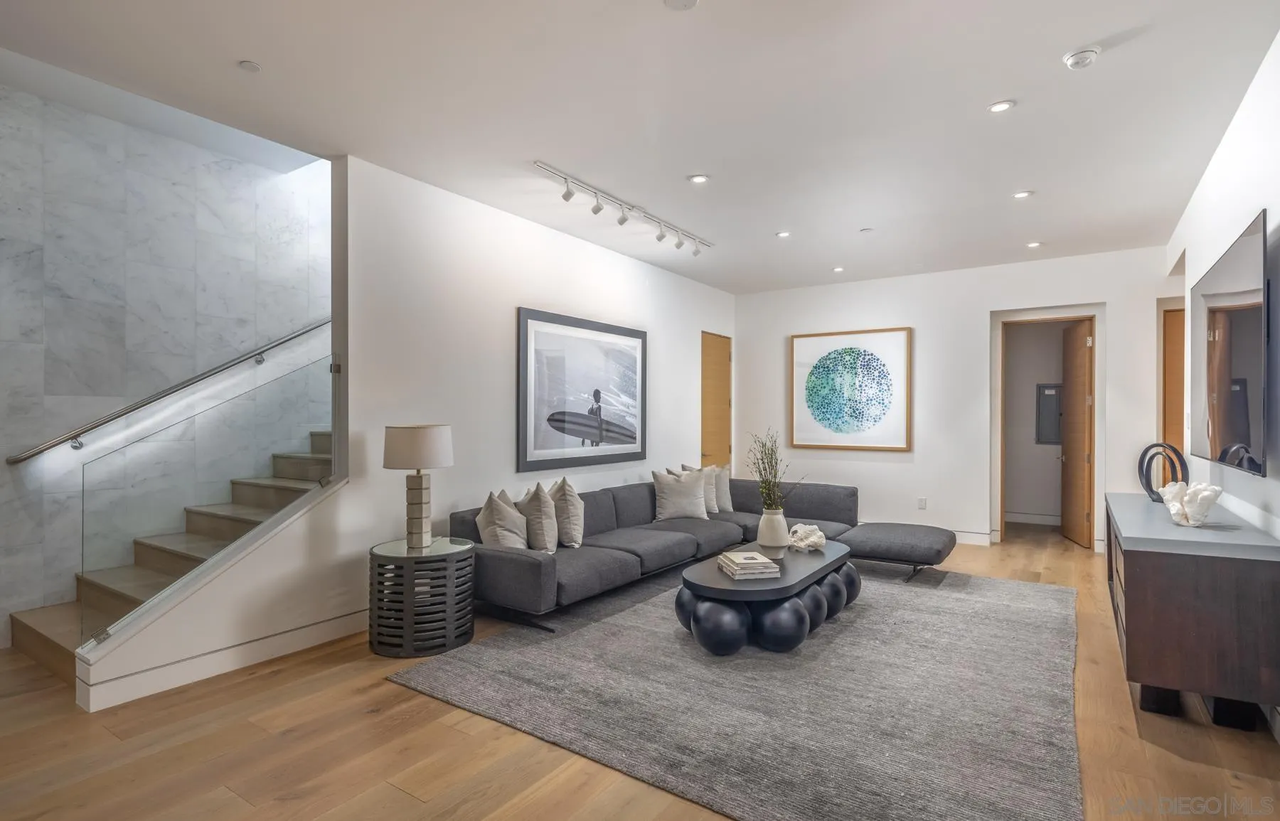 https://cdn.realtyfeed.com/cdn/127/250028195/b2103740cd9c04d9c53b22c4d40c54f3.webp