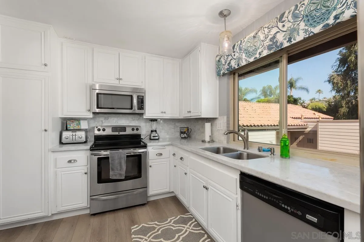 https://cdn.realtyfeed.com/cdn/127/250028200/49307bcf8f74900ab0e119cdf88fce6f.webp