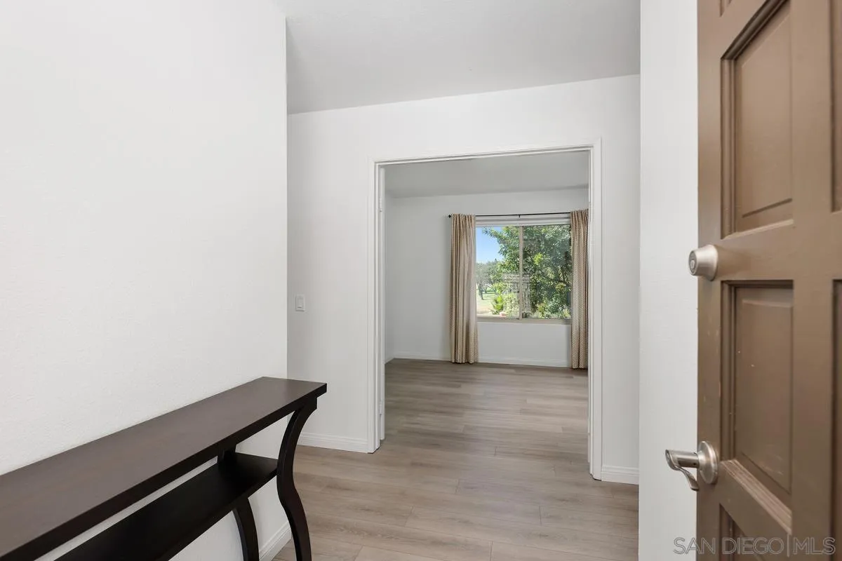 https://cdn.realtyfeed.com/cdn/127/250028200/752a02d3b240b0b2df044e58fe4fd5d4.webp